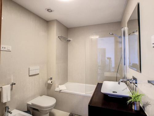 Arigato Apartment by LovelyStay
