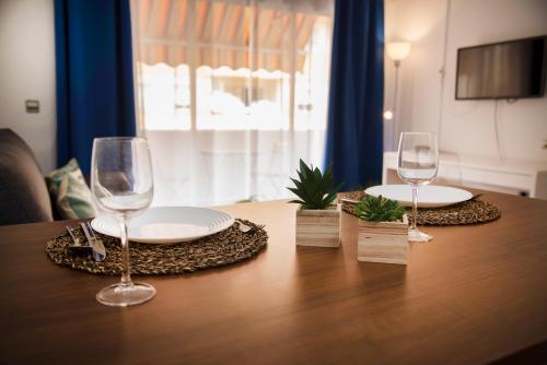 Cosy Apartment Close to Sea, WiFi, Air Cond