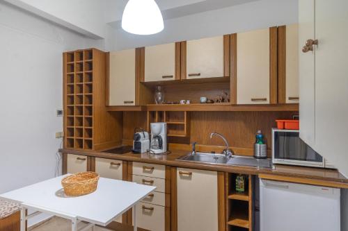 Charming and renovated flat in the heart of Athens