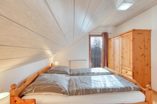 Легло или легла в стая в Waldblick mit eigener Sauna