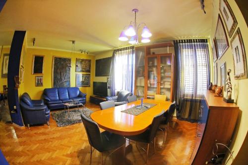 Apartment Heart of City Lola