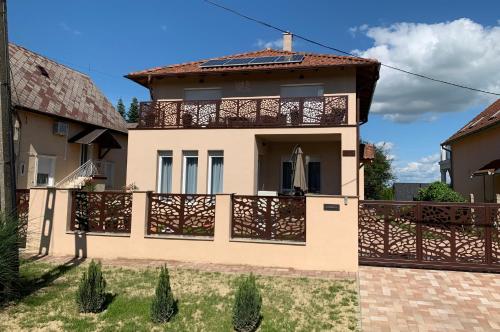 Dodi Apartmanház 8749 Zalakaros, 23 Nyírfa utca kép - 3