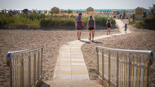 Gallery image of AMPIO BILOCALE Caorle LUNGOMARE LEVANTE in Caorle