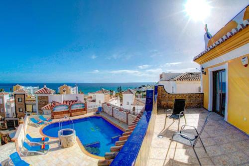 Villa Ramos Lara by Villa Plus