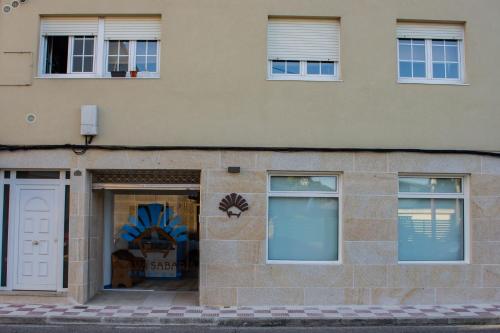 Η πρόσοψη ή η είσοδος του Albergue playa de sabaris