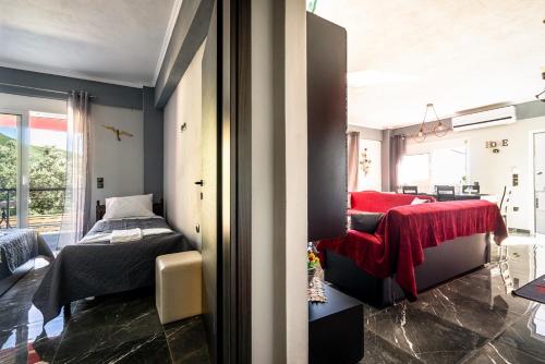 Postel nebo postele na pokoji v ubytování Zois' House