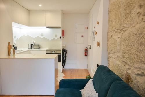 Apartamento central, junto a Praça da Batalha - APT F