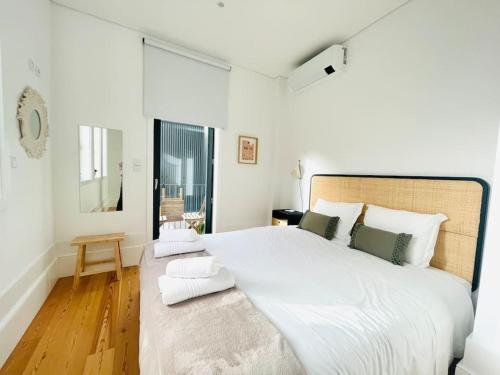 Apartamento central, junto a Praça da Batalha - APT F