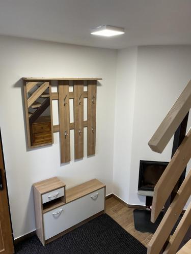 Μια τηλεόραση ή/και κέντρο ψυχαγωγίας στο Apartmán TiSa