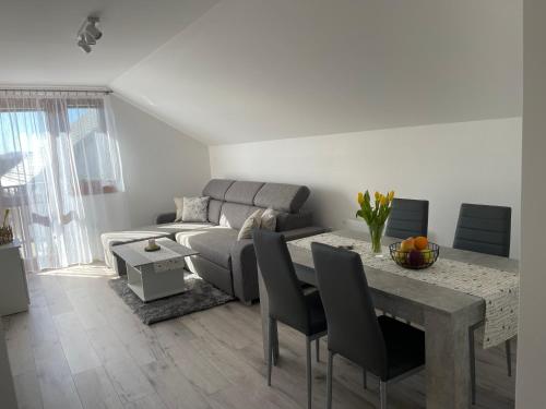 Χώρος καθιστικού στο Apartmán TiSa