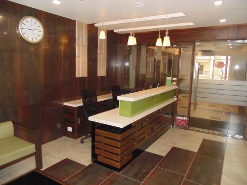 Lobby o reception area sa Hotel Kabir