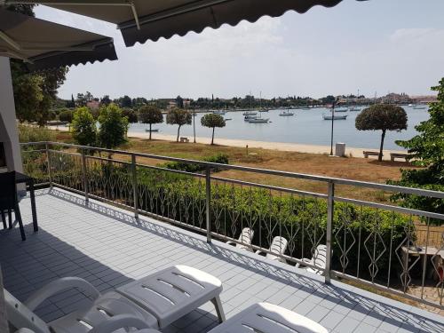 VILLA LUNGOMARE