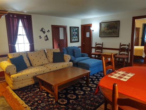 1805 House Bed & Breakfast – Photos 4