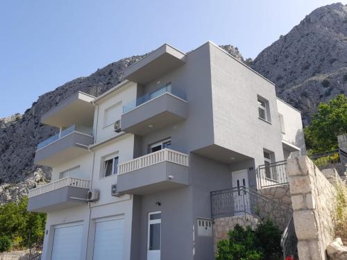 Kike apartment