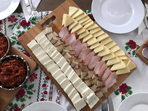 Mad på feriegården eller i nærheden