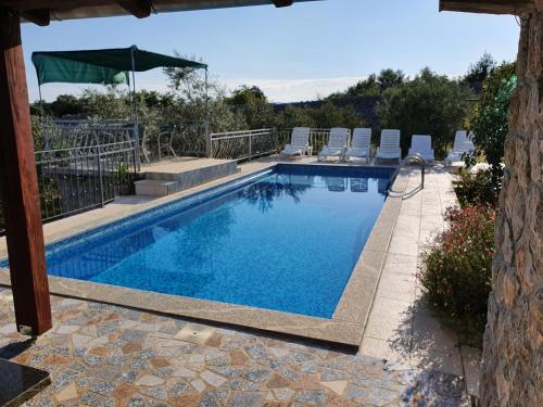 Πισίνα στο ή κοντά στο Holiday House Maslina