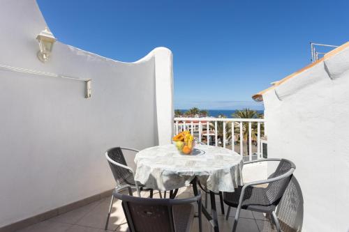 Home2Book Beach & Nightlife Las Américas, Terrace