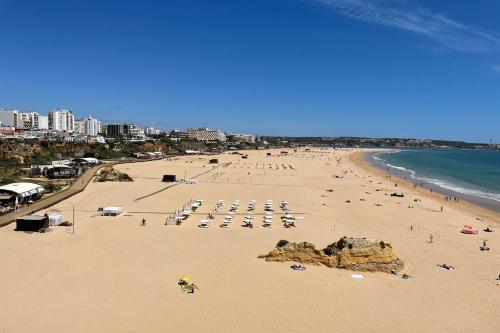 Apartment by the beach with parking and wifi by amcf