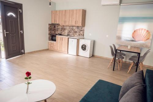 Kuchyň nebo kuchyňský kout v ubytování Keros Escape Residencies