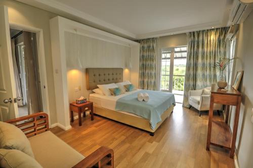 Afbeelding uit fotogalerij van HappInès Villa 3 bedroom Luxury Villa with private pool, near all amenities and beaches in Grand Baie
