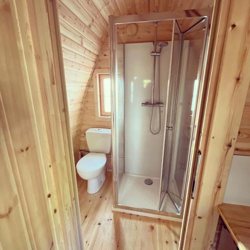 A bathroom at Camping La Ferme de Castellane