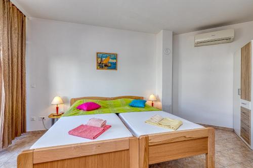 Sunrise Apartments