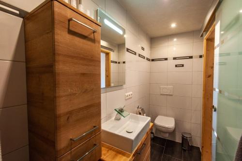 A bathroom at Maisonett - Appartement 205