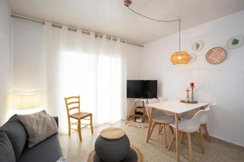 1012 Apartamento cerca de la playa by homeselectspain