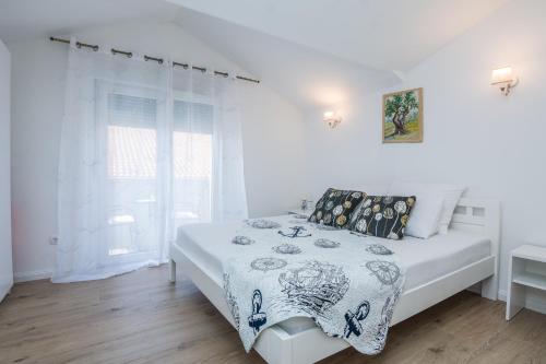 Apartment Velika obala 2