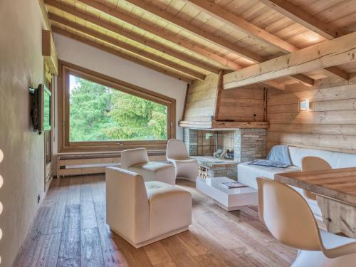 Appartement 3 Pièces avec Cheminée et Wifi à Megève, Près des Pistes - FR-1-453-293