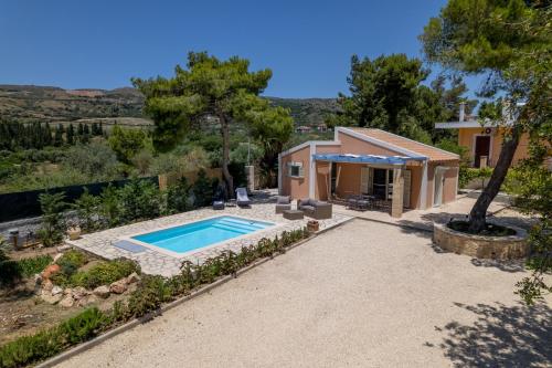 Bazén v ubytování Ponderosa Kefalonia nebo v jeho okolí