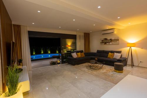 Posedenie v ubytovaní Villa Lumani ** Luxury residence near Split **