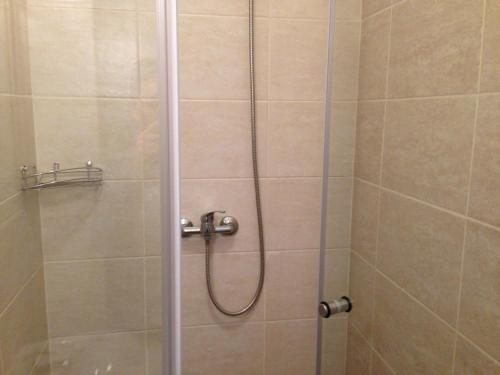 Bilik mandi di Lovagvár Apartments