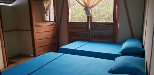 Imagen de la galería de Cabaña los Naranjos con parqueo, en Calarcá