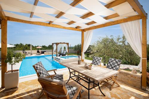 Holiday House Biloš – Photos 3