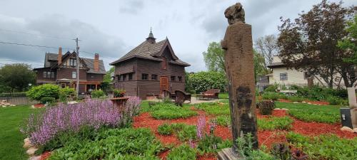 Chocolate Mansion – Photos 2