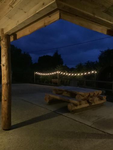 Φωτογραφία από το άλμπουμ του Oak ridge cabin στο Νόργουιτς