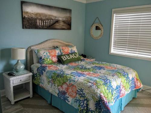Gallery image of Beach Harbour 17 at the CB Boardwalk Walk to everything! in Carolina Beach