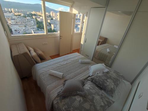 Posteľ alebo postele v izbe v ubytovaní Apartment Ivanka & Old town View