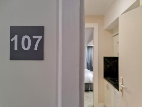 Μια τηλεόραση ή/και κέντρο ψυχαγωγίας στο Apartamenty Hayduk