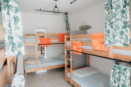 Bunk bed o mga bunk bed sa kuwarto sa Endless Summer House