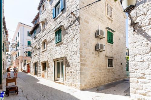 Apartments Johnny Split Croatia with Hot Tub