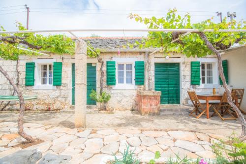 Gambar di galeri bagi Dalmatian Stone House di Rogoznica