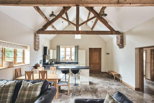 Swallow's Barn – Photos 2