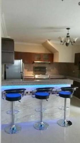 Dapur atau dapur kecil di Ecuabook American Consulate 5min