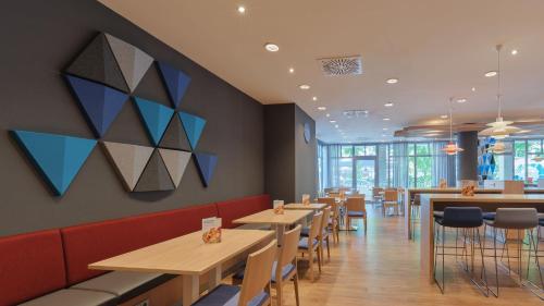 Holiday Inn Express Berlin City Centre by IHG photo 37