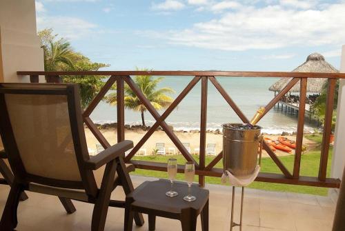 Imagen de la galería de Playa Tortuga Hotel and Beach Resort, en Bocas Town