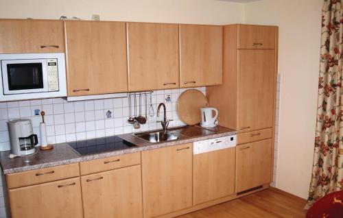 Kuchyň nebo kuchyňský kout v ubytování Awesome Apartment In Oberaudorf