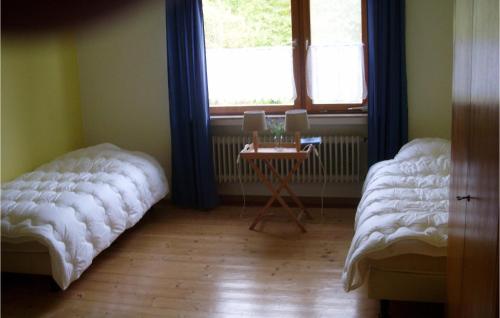 Postel nebo postele na pokoji v ubytování Lovely Home In Medebach-ddinghausen With Kitchen