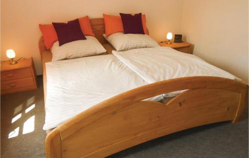 Krevet ili kreveti u jedinici u objektu Nice Apartment In Flggendorf With 1 Bedrooms And Wifi